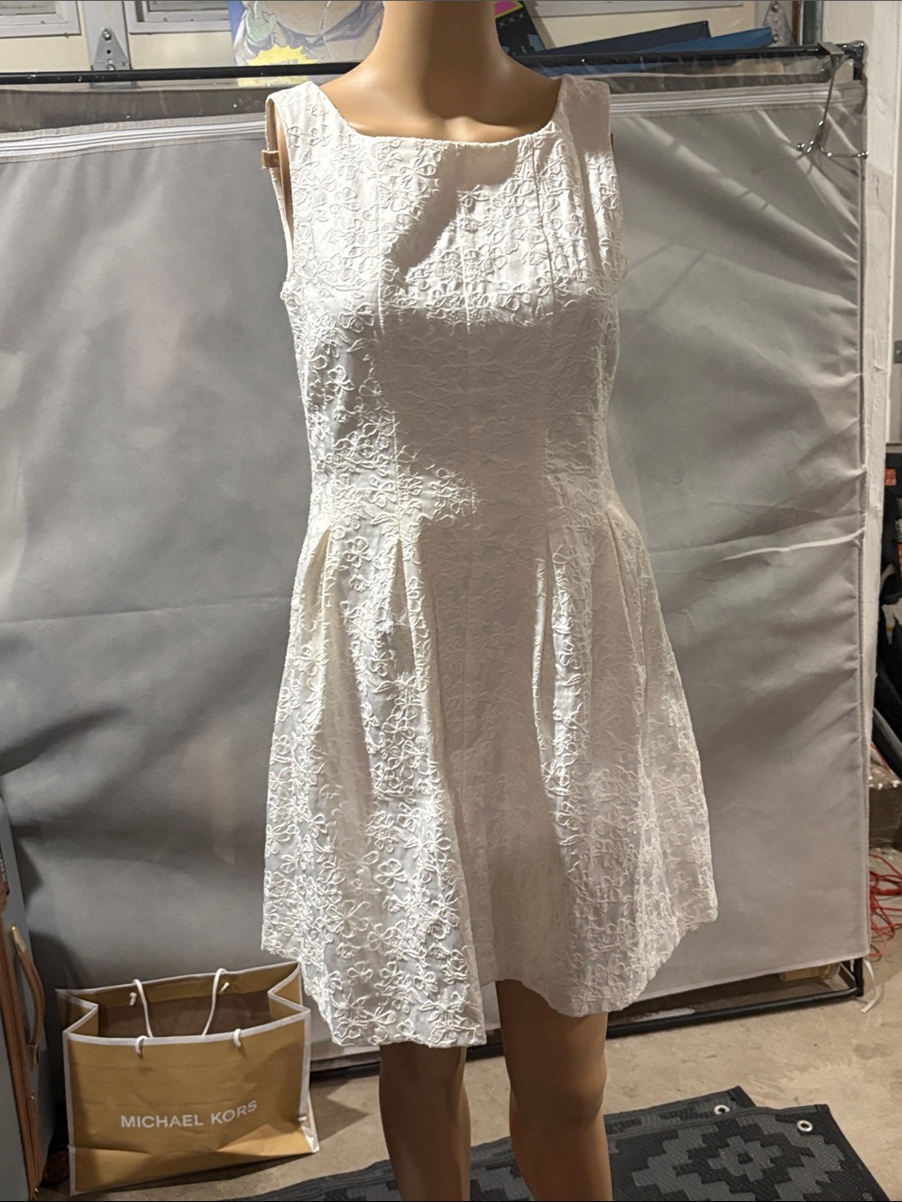Taylor White Sleeveless Lace Mini Dress